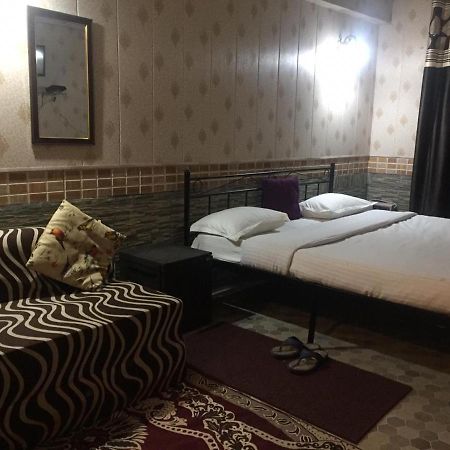 Hotel O Hya'S Homestay Dehradun Esterno foto