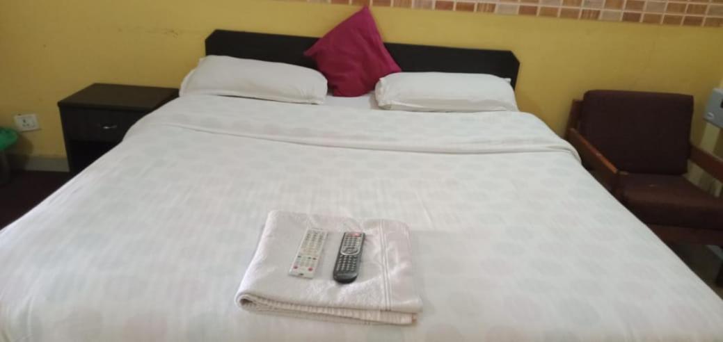 Hotel O Hya'S Homestay Dehradun Esterno foto