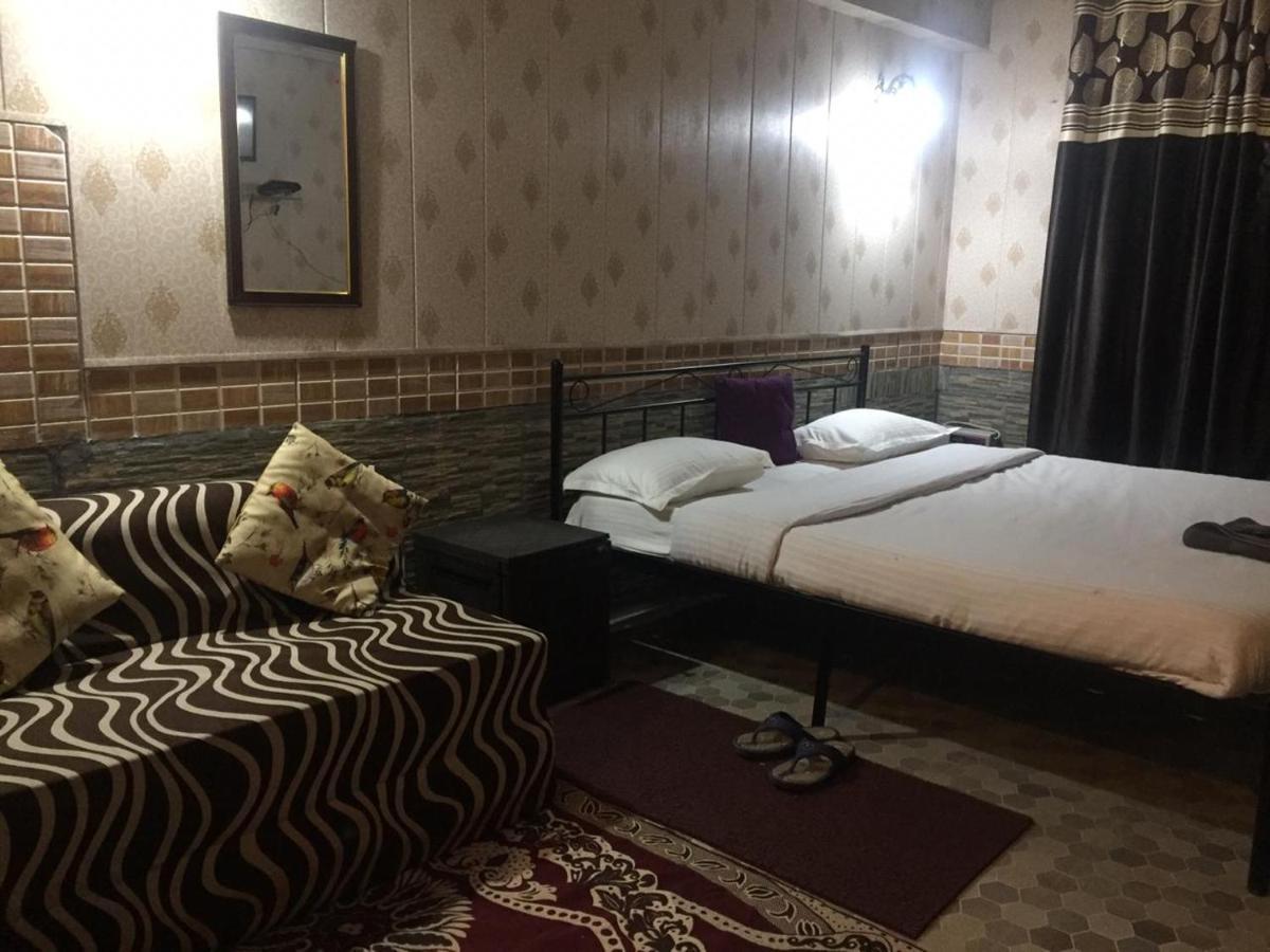 Hotel O Hya'S Homestay Dehradun Esterno foto