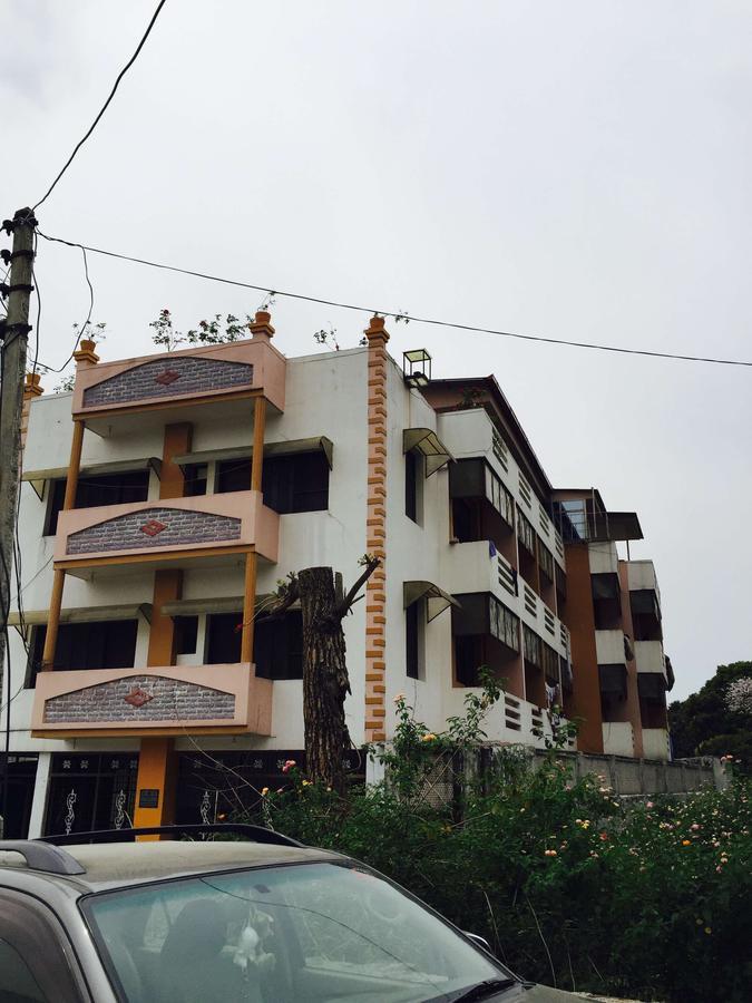Hotel O Hya'S Homestay Dehradun Esterno foto