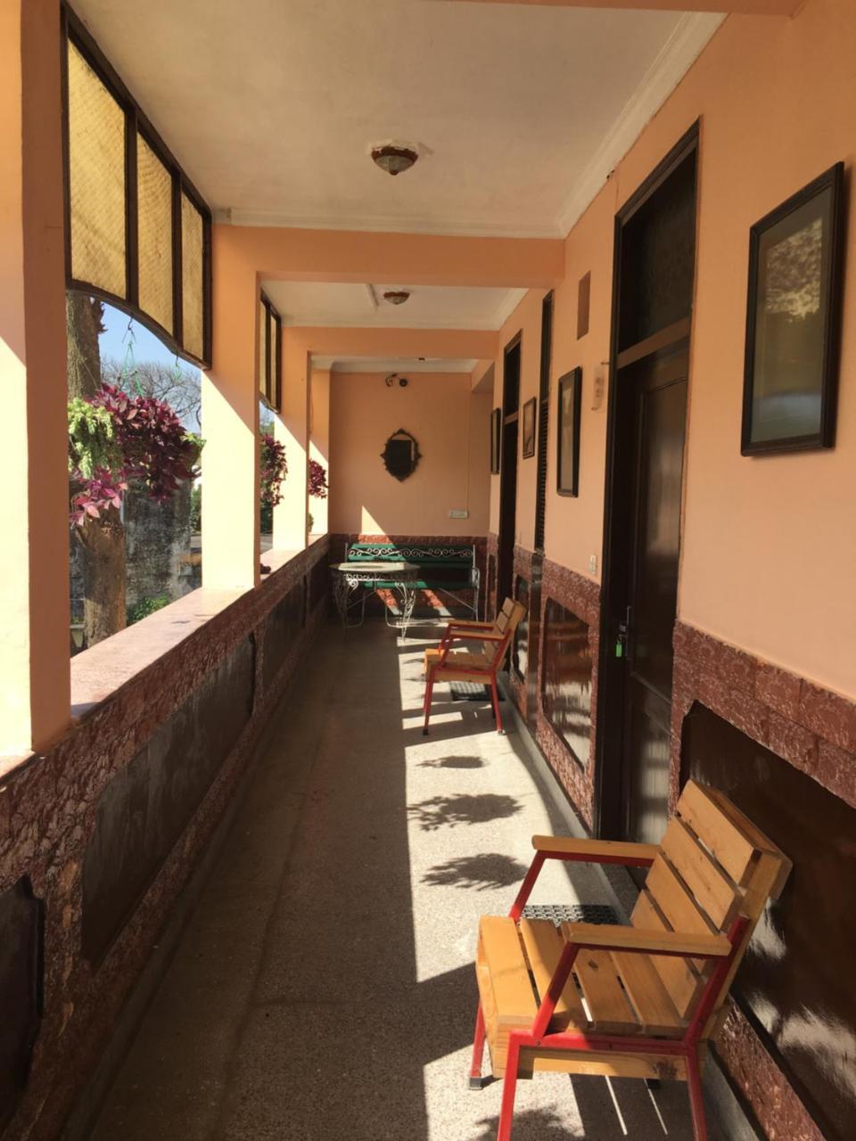 Hotel O Hya'S Homestay Dehradun Esterno foto